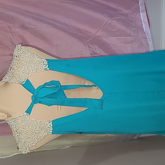 Top - Picture 4 of 6